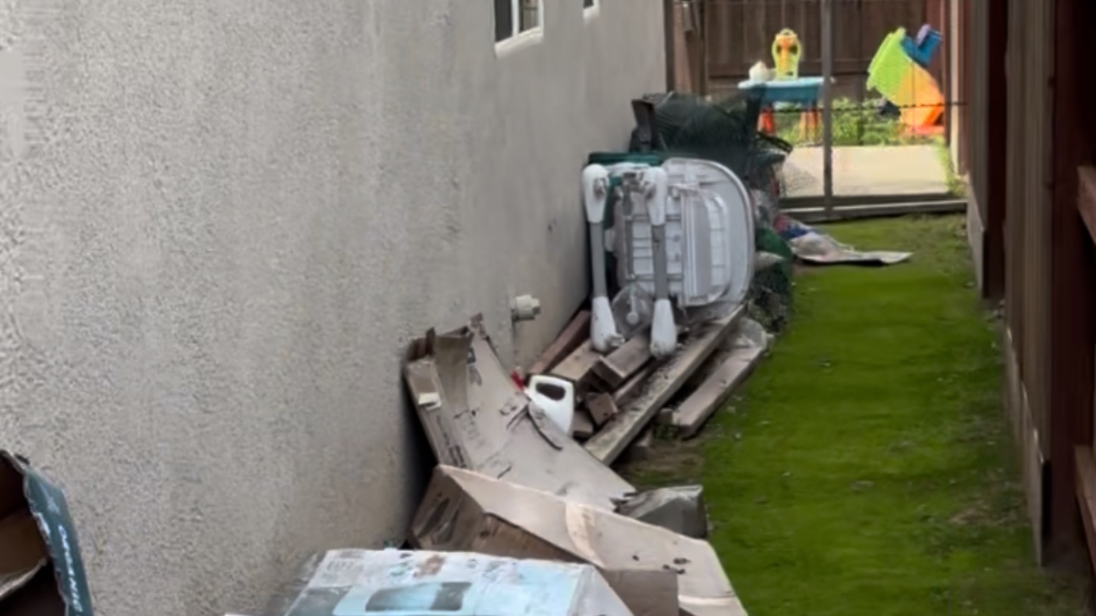 Apartment Complex Cleanouts In Newman, California