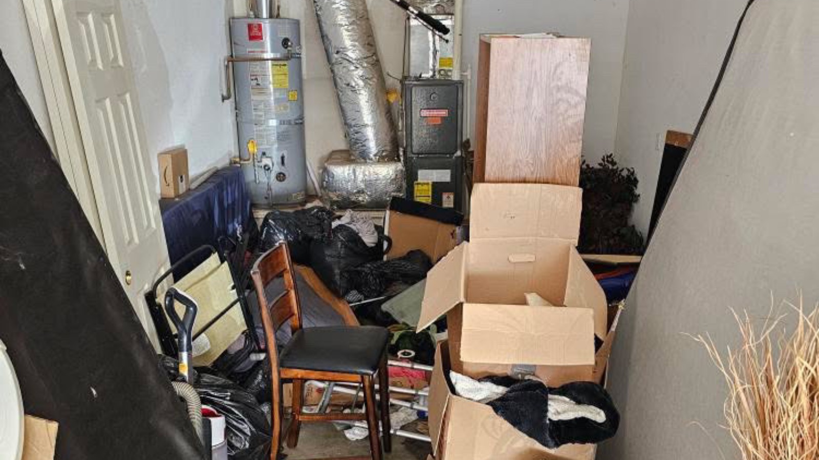 Attic Cleanout In Newman, California