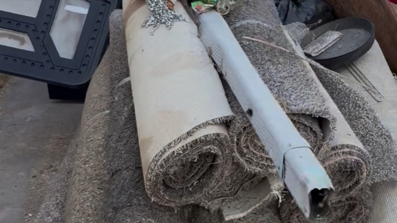Light demolition in Newman, California