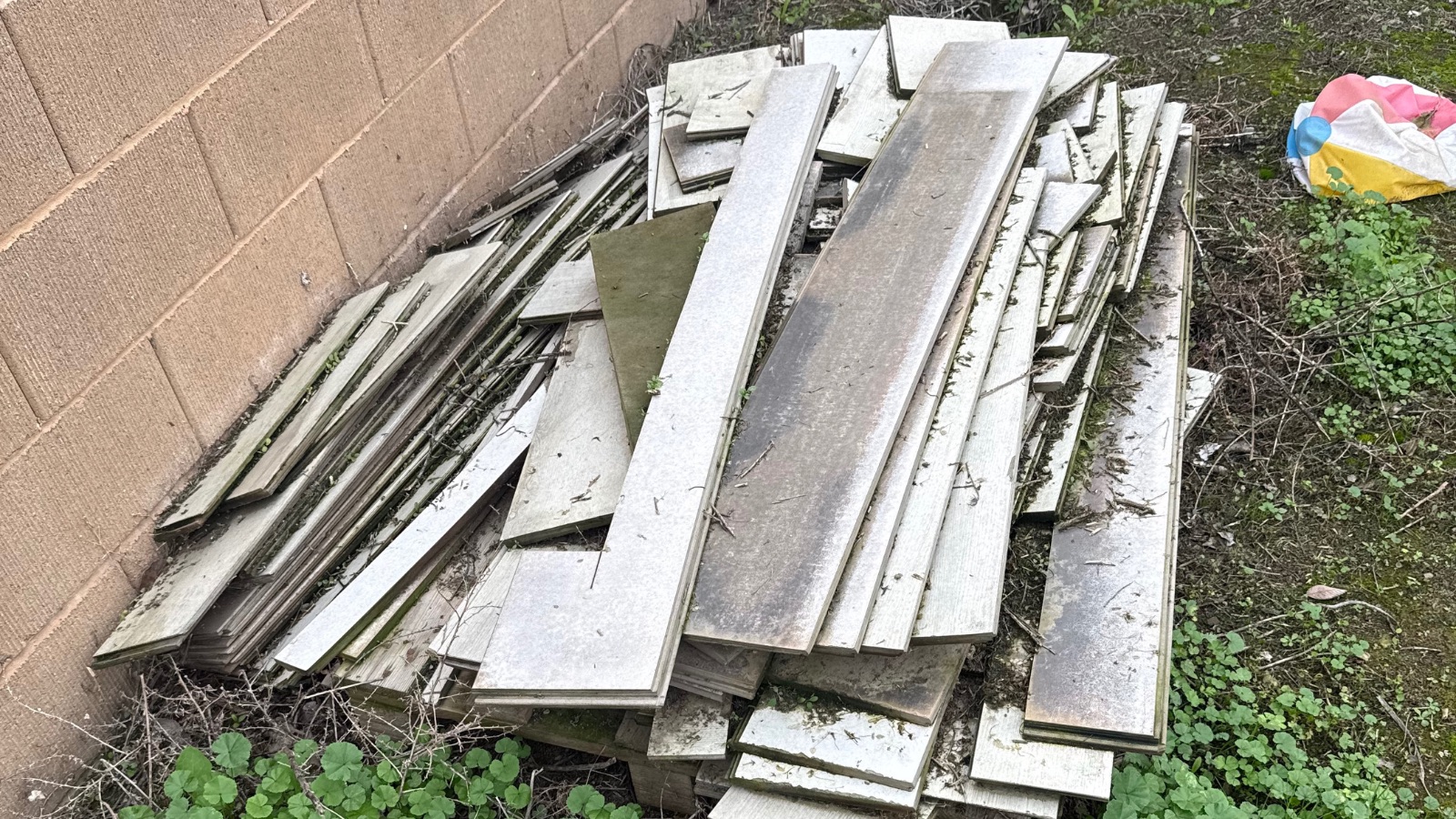 Construction debris removal in Newman, California