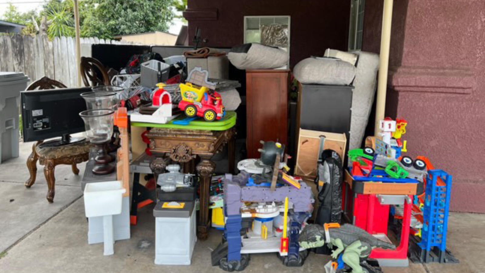Garage Cleanout In Newman, California