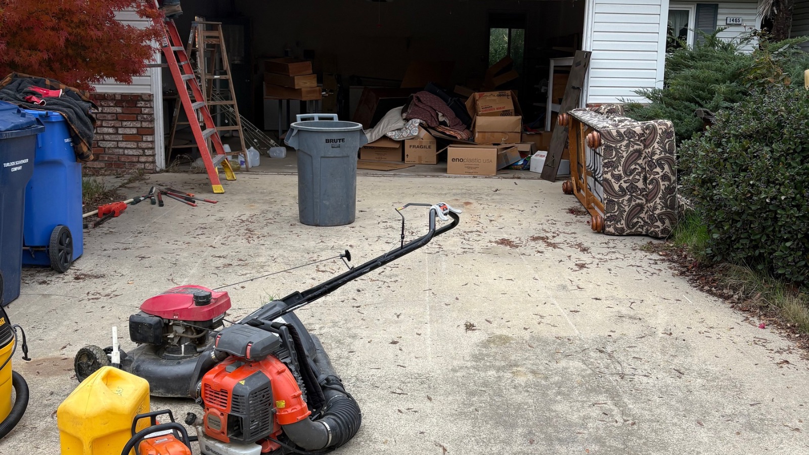 Residential waste management in Newman, California