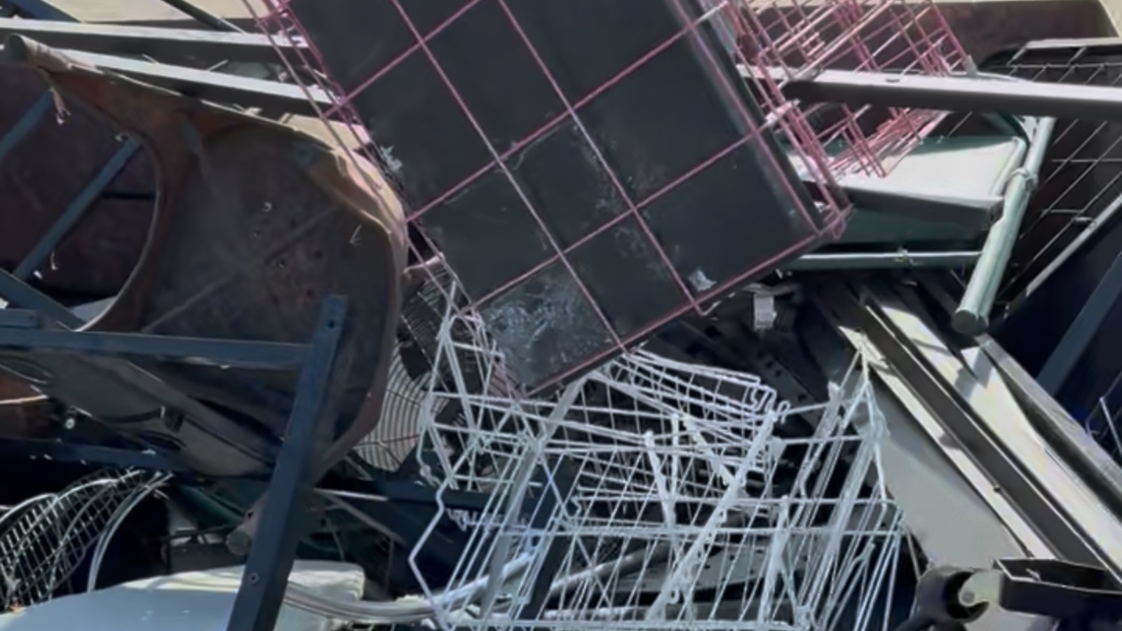 Scrap metal removal in Newman, California