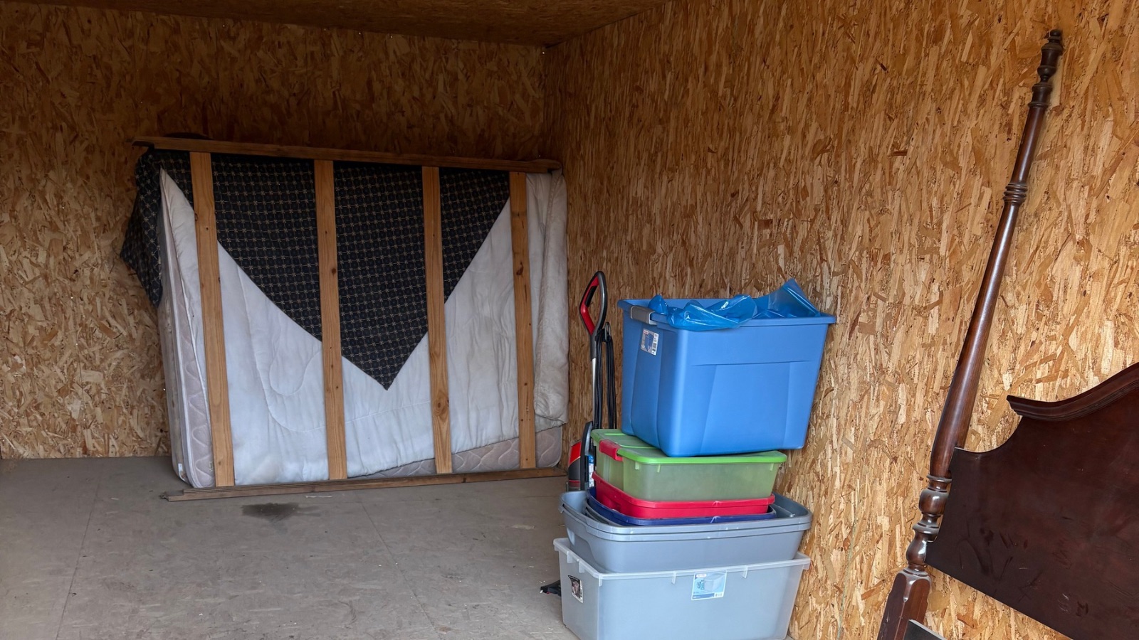 Storage Unit Cleanout In Newman, California