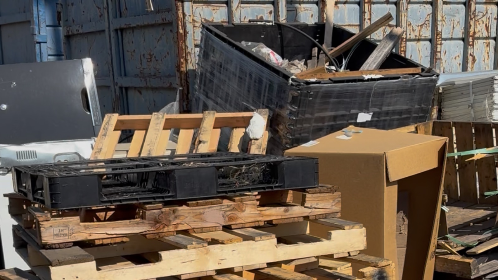 Warehouse Cleanouts In Newman, California