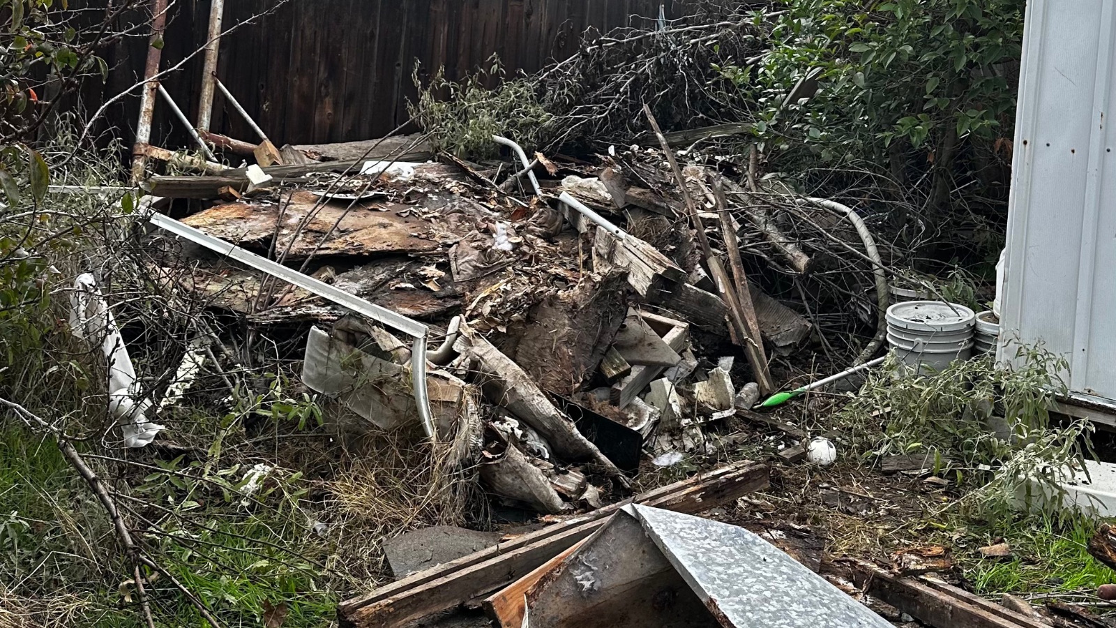 Yard Waste Removal In Newman, California