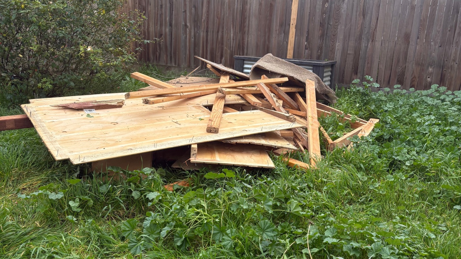 Junk removal in Merced, California