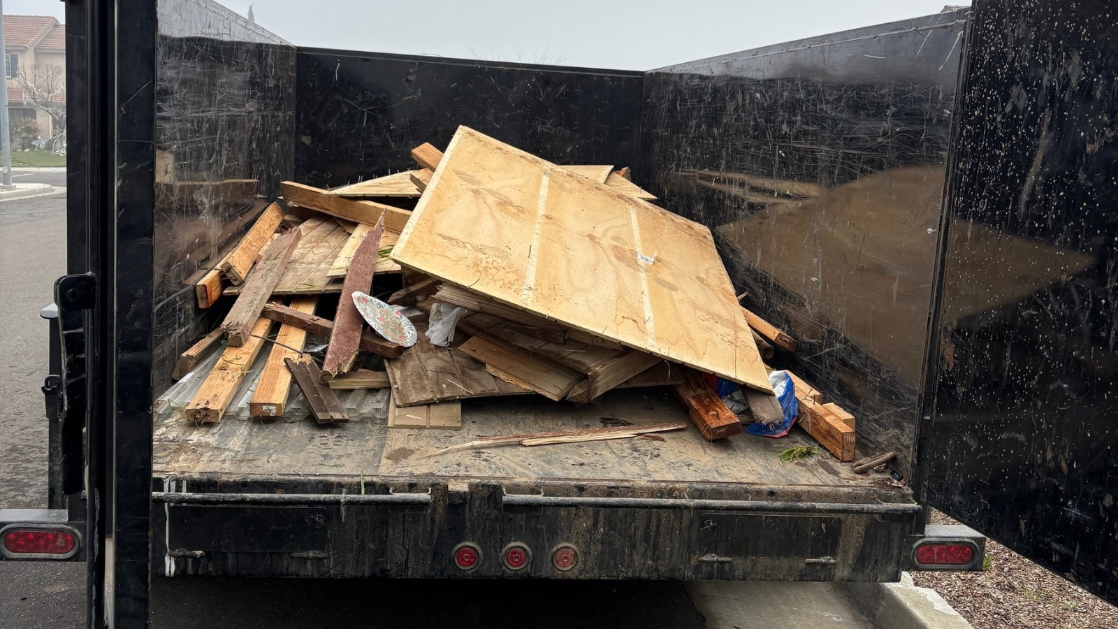 Junk removal in Merced, California