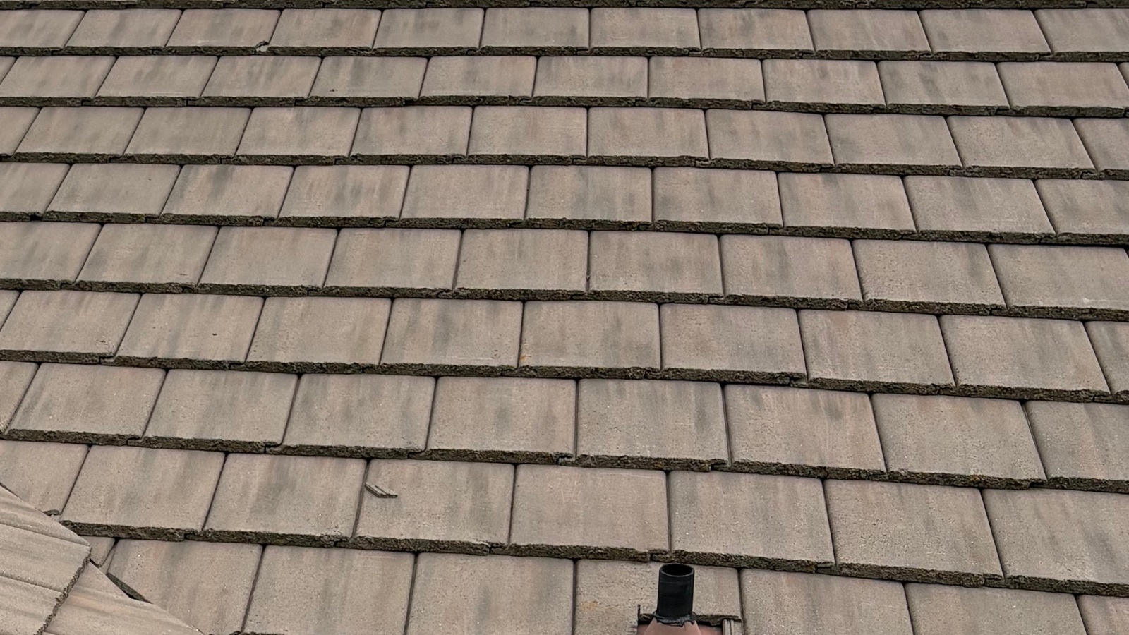 Roofing debris removal in Newman, California