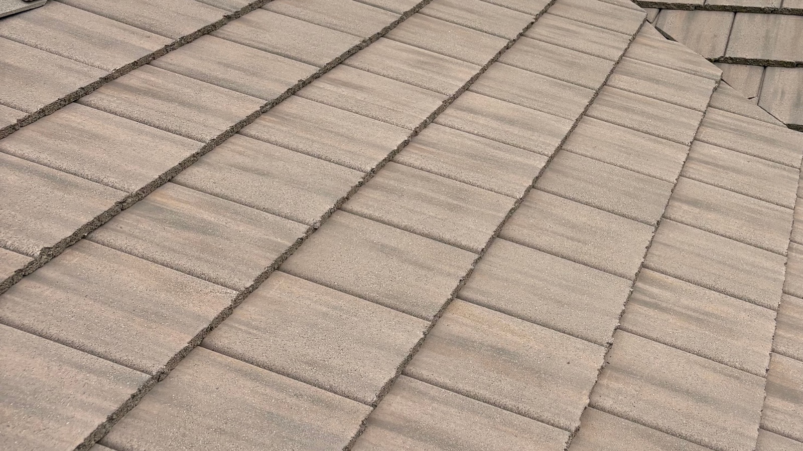 Roofing debris removal in Newman, California