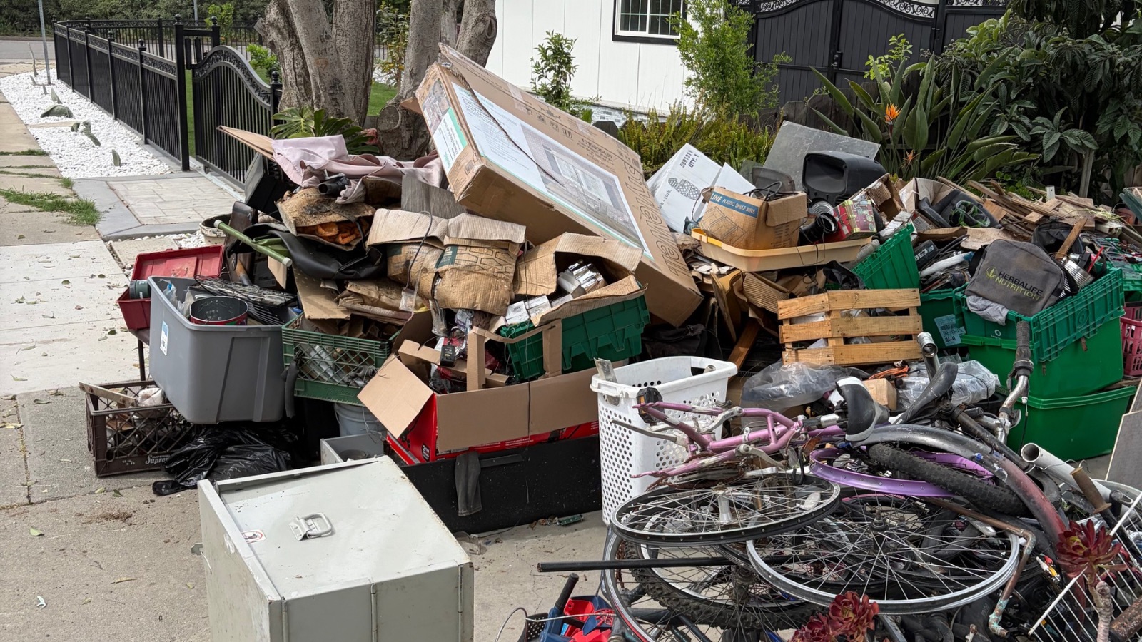 Junk Removal in Livingston, California