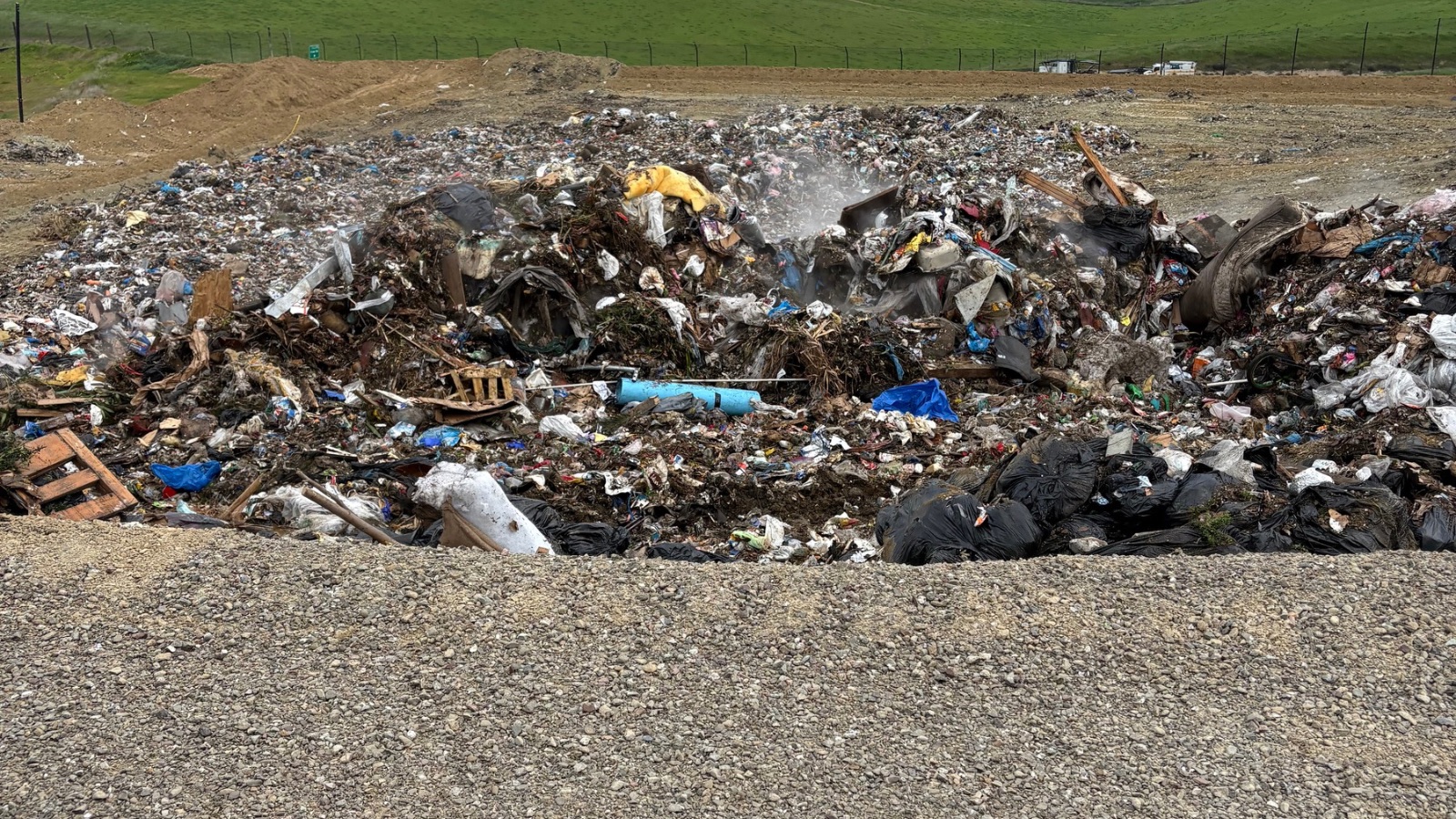 Junk removal in Los Banos, California