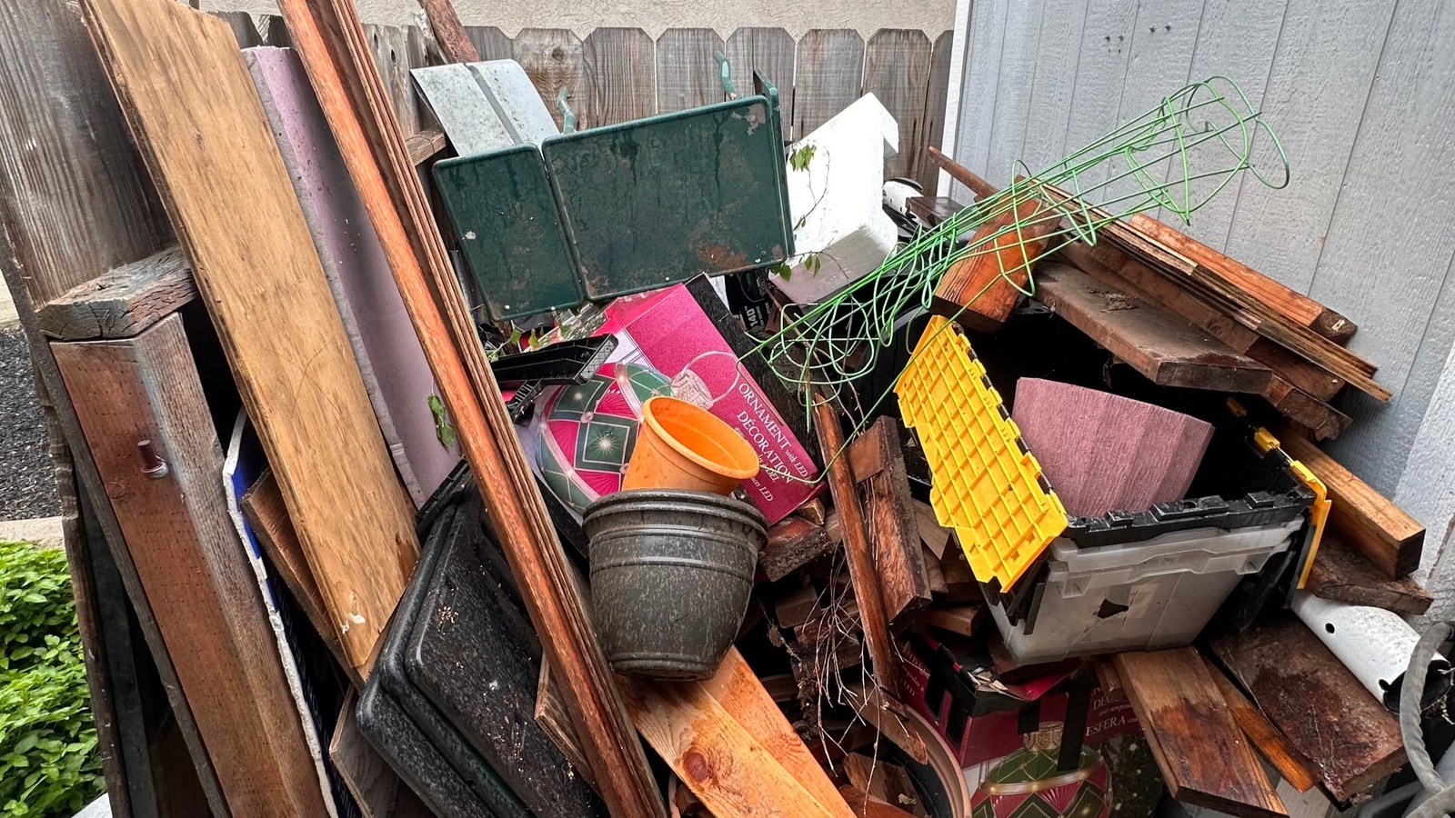 Junk Removal In Crows Landing, California