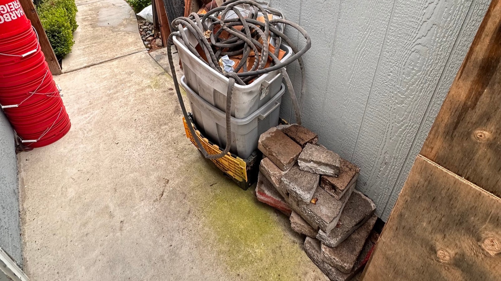 Junk Removal In Crows Landing, California