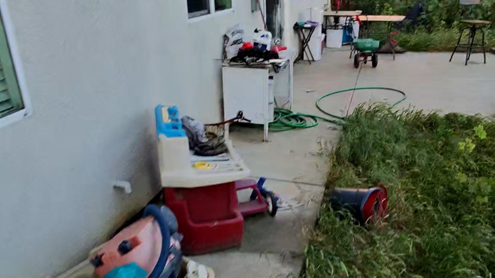 Property cleanouts in Los Banos California removing clutter from garage and attic