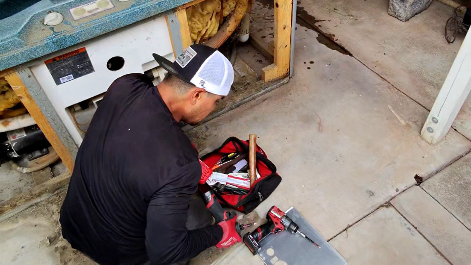 Hot tub & spa removal in Turlock, California