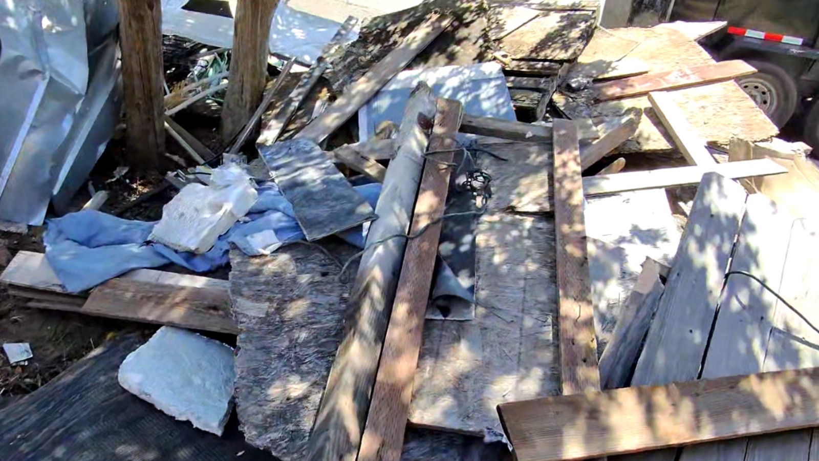 light Demolition In Los Banos, California